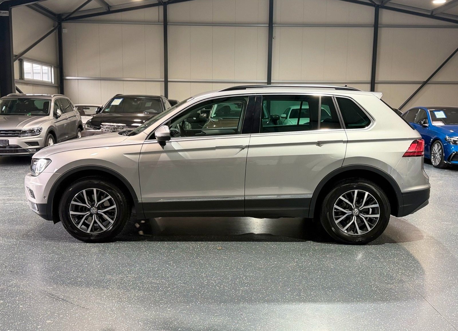 Volkswagen Tiguan 1,4 TSI 4M *Comfortl.*NAVI*CAM*STAND.HEIZ foto 5