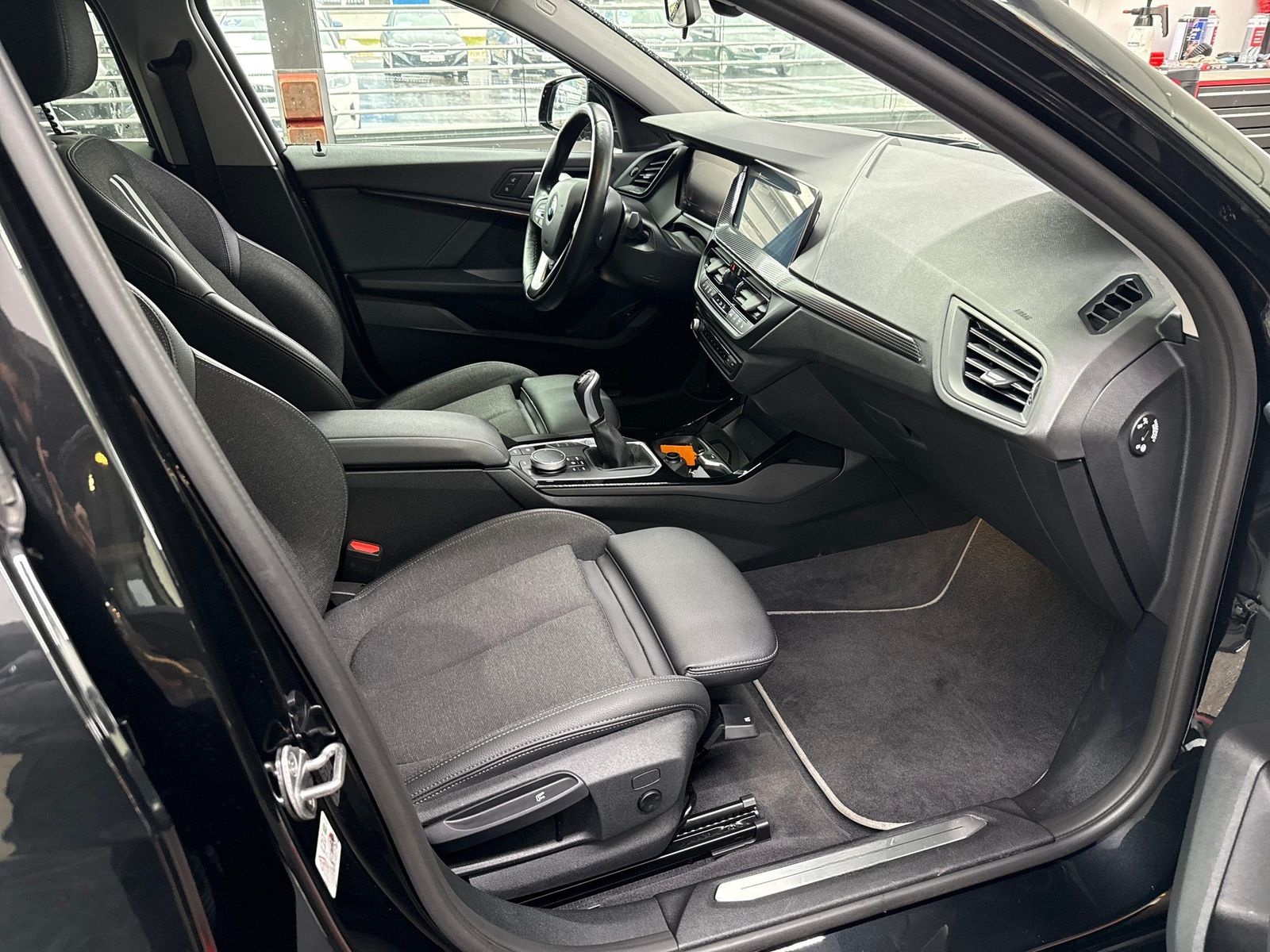 BMW 116i Sport Line DAB LED WLAN Tempomat Shz PDC foto 8