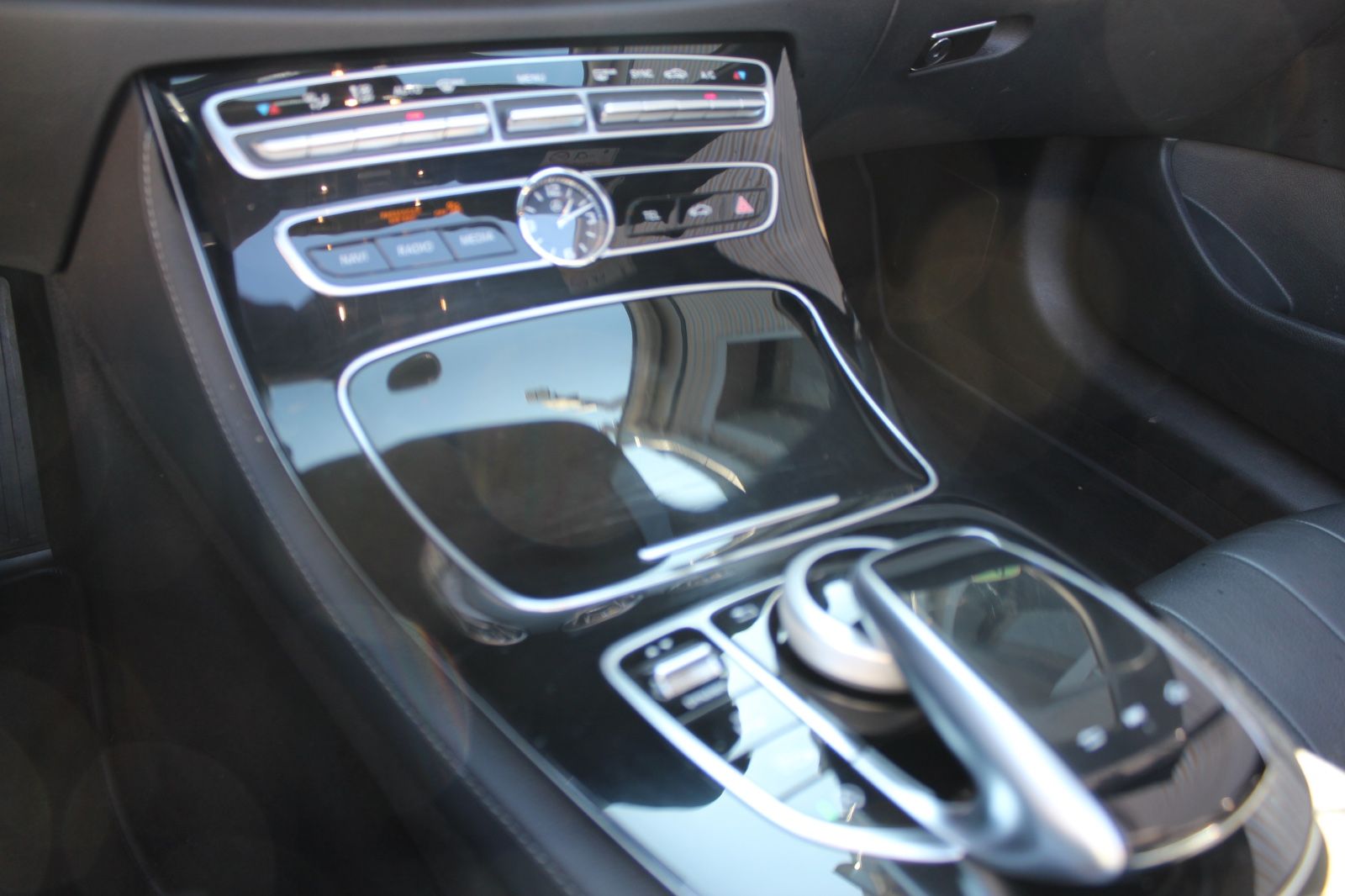 Mercedes-Benz E 200 CABRIO AVANTGARDE KLIMA LEDER NAVI LED 1Hd foto 10