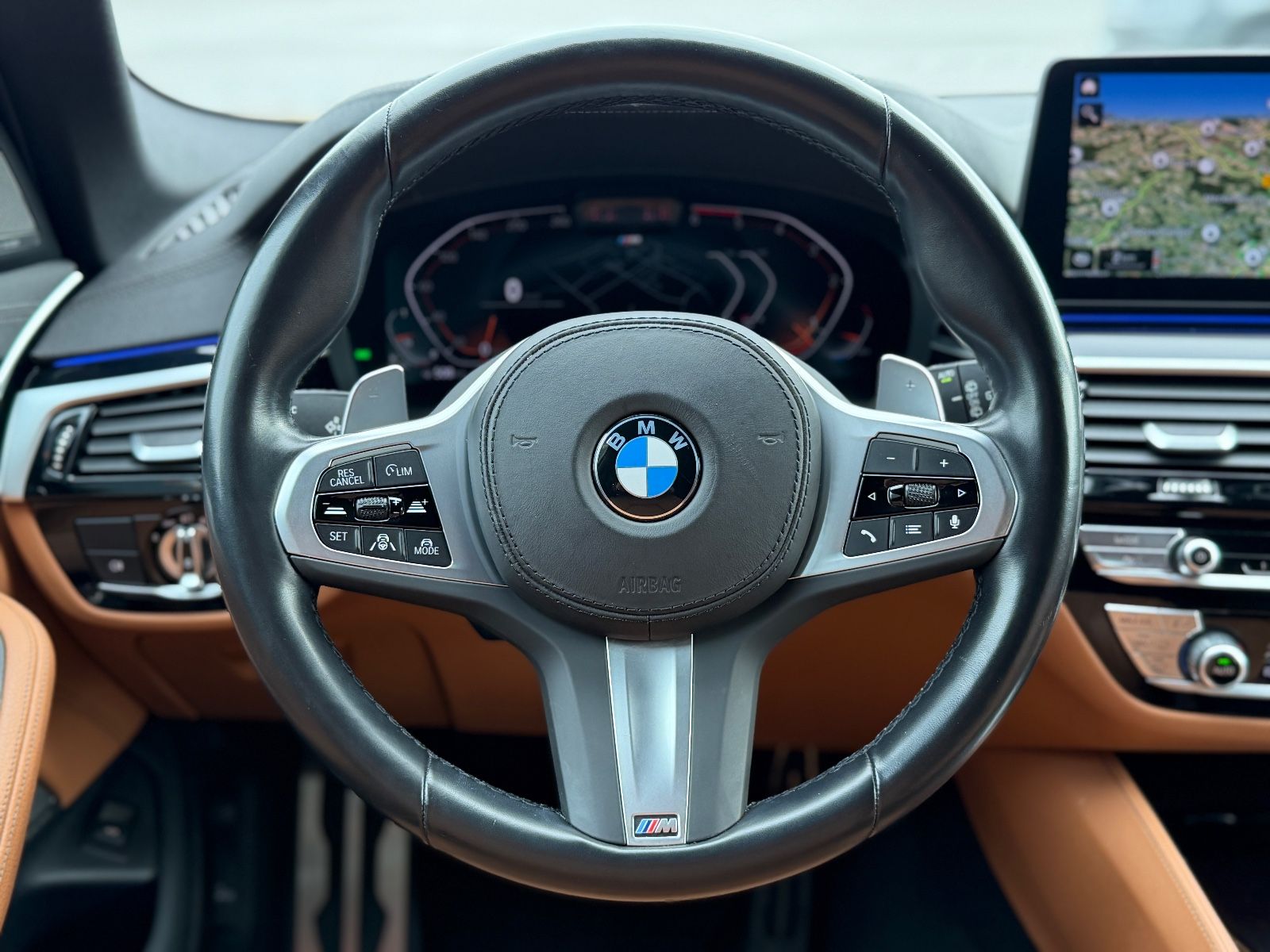 BMW 530 d xDrive M-SPORT Cognac H&K Laser HuD ACC 20 foto 19