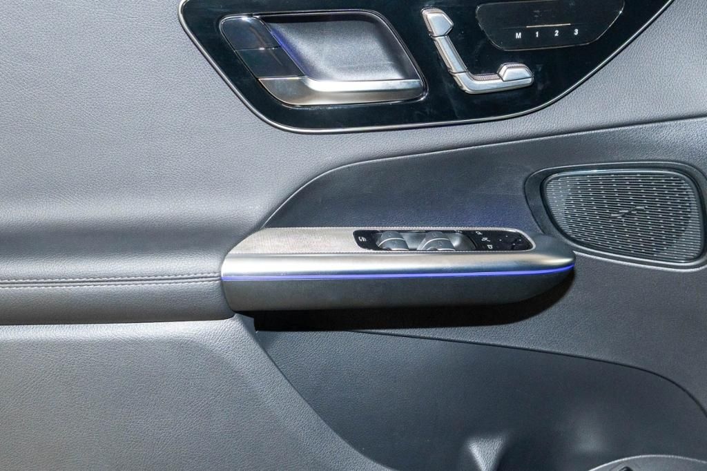 Mercedes-Benz GLC 300 4M AMG Night Pano Digital 360° AHK Memo foto 10