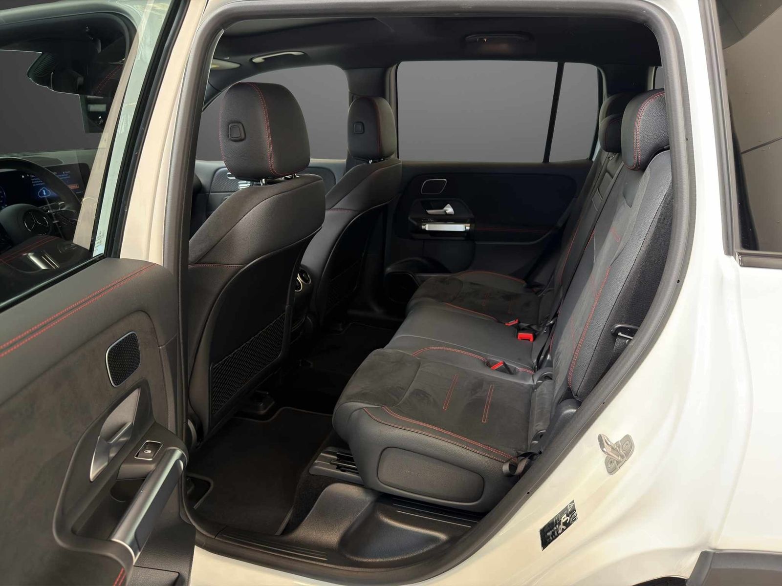 Mercedes-Benz EQB 350 4M AMG*AHK*Pano*HUD*MEMORY*NIGHT*20"*+++ foto 8