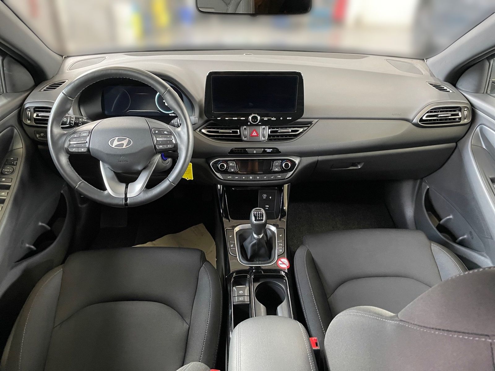 Hyundai i30 1.0 T-GDI Advantage KlimaA*LED*Navi*SHZ*Kam. foto 12