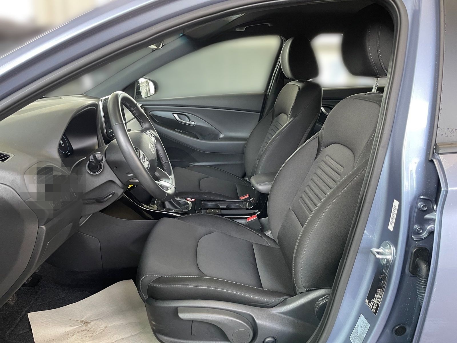 Hyundai i30 1.0 T-GDI Advantage KlimaA*LED*Navi*SHZ*Kam. foto 8