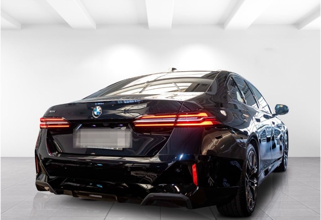 BMW 520 dxDriveMSport+Navi+HUD+Klimasitze+360 Kamera foto 4