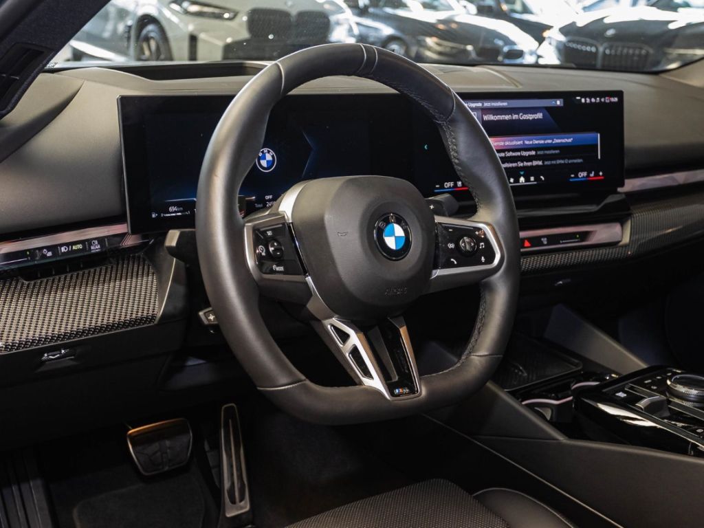 BMW 520 dxDriveMSport+Navi+HUD+Klimasitze+360 Kamera foto 8