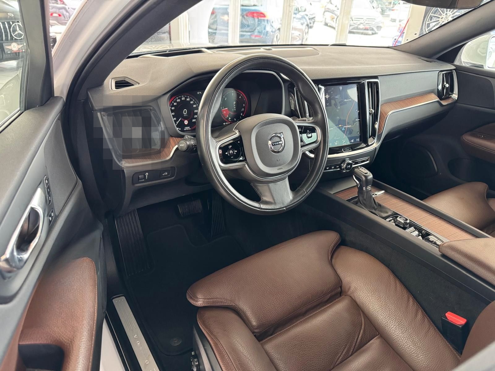 Volvo V60 D4 Kombi Inscription"Auomatik"LEDER"HEAD UP" foto 14