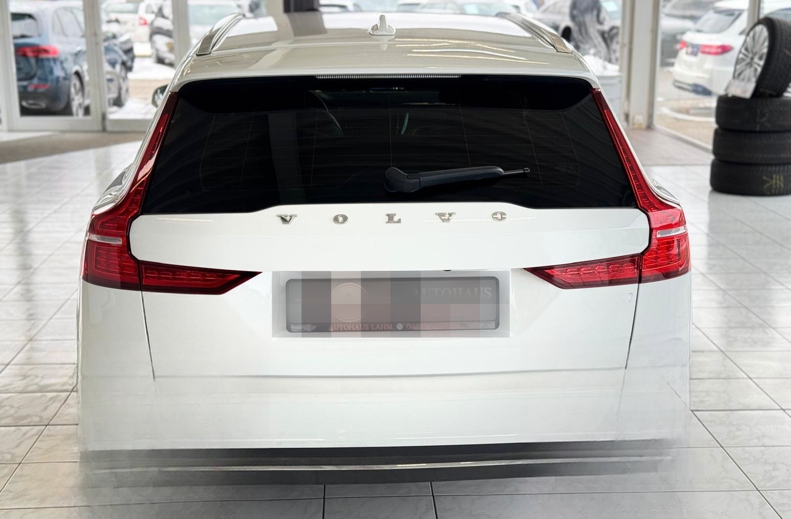 Volvo V60 D4 Kombi Inscription"Auomatik"LEDER"HEAD UP" foto 7