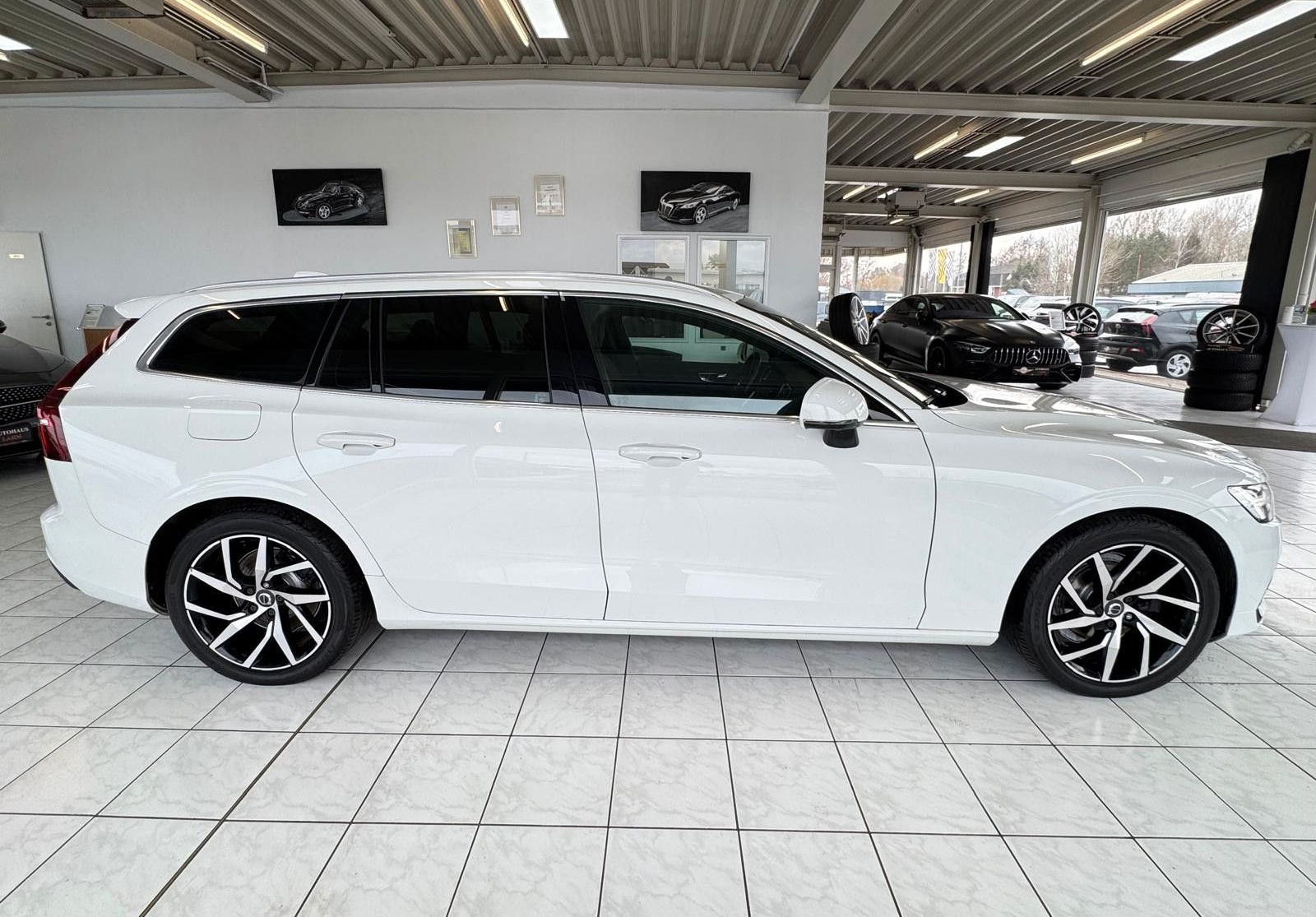 Volvo V60 D4 Kombi Inscription"Auomatik"LEDER"HEAD UP" foto 9