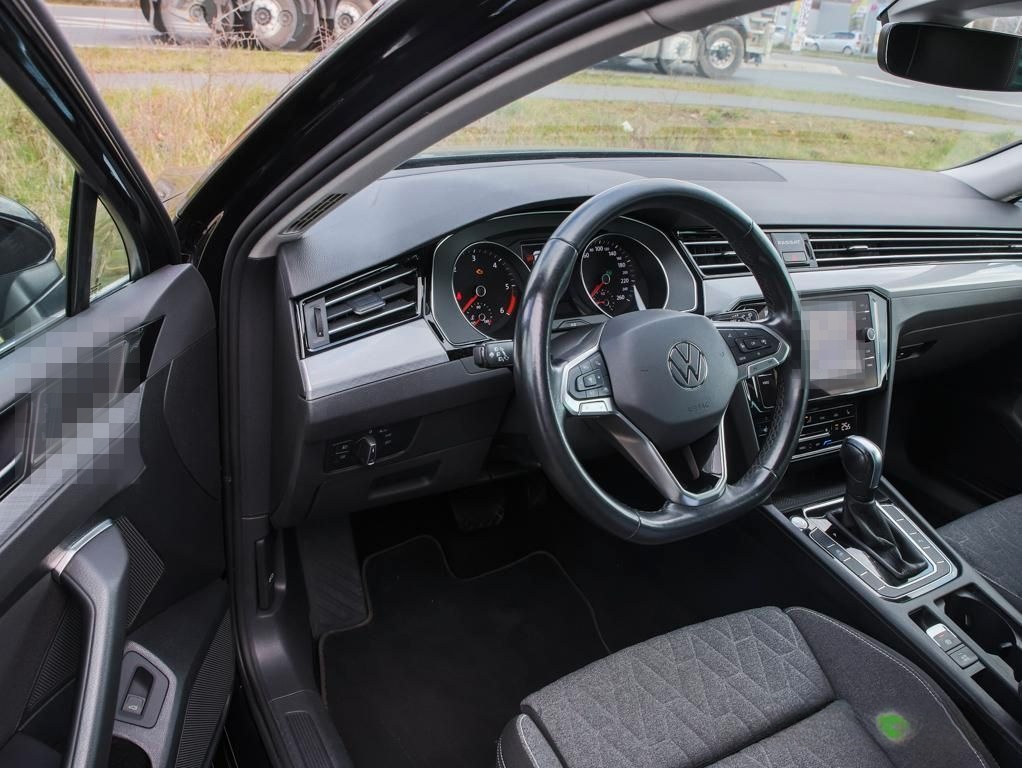 Volkswagen Passat Variant 2.0 TDI Business DSG AHK Nav RüKa foto 10