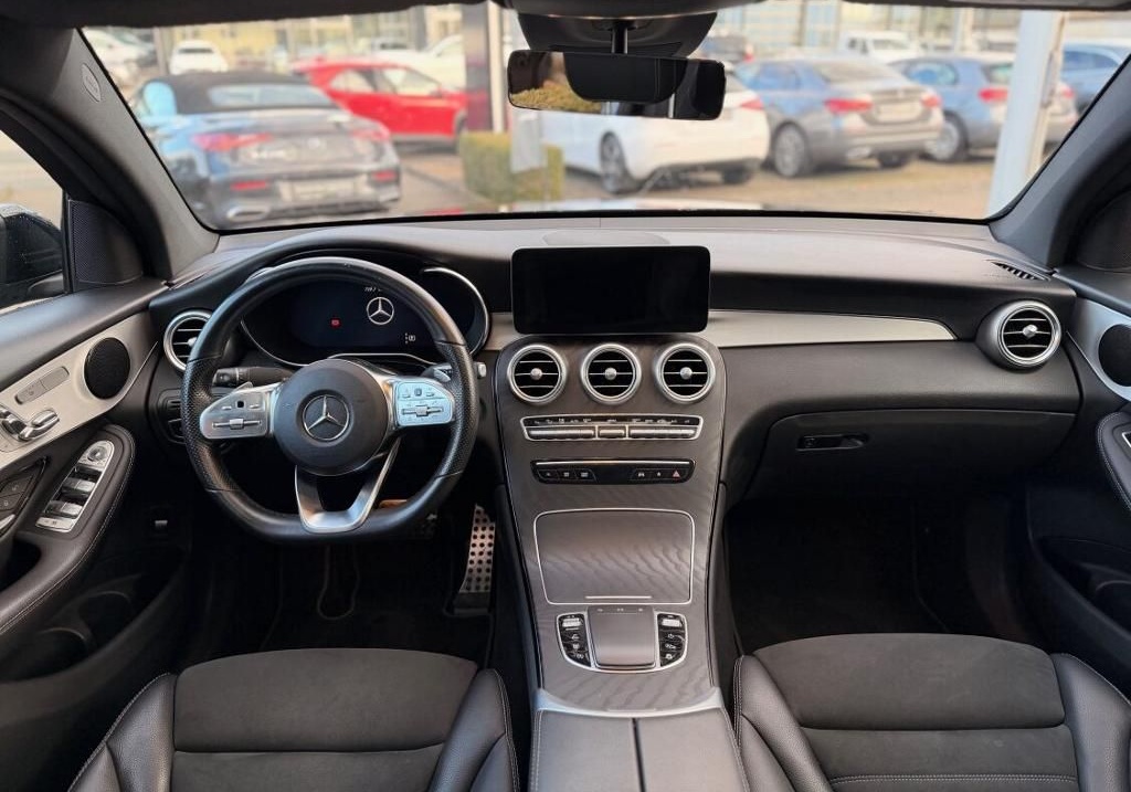 Mercedes-Benz GLC 300 d 4MATIC Coupé AMG AHK Kam. KeyLess LED foto 4