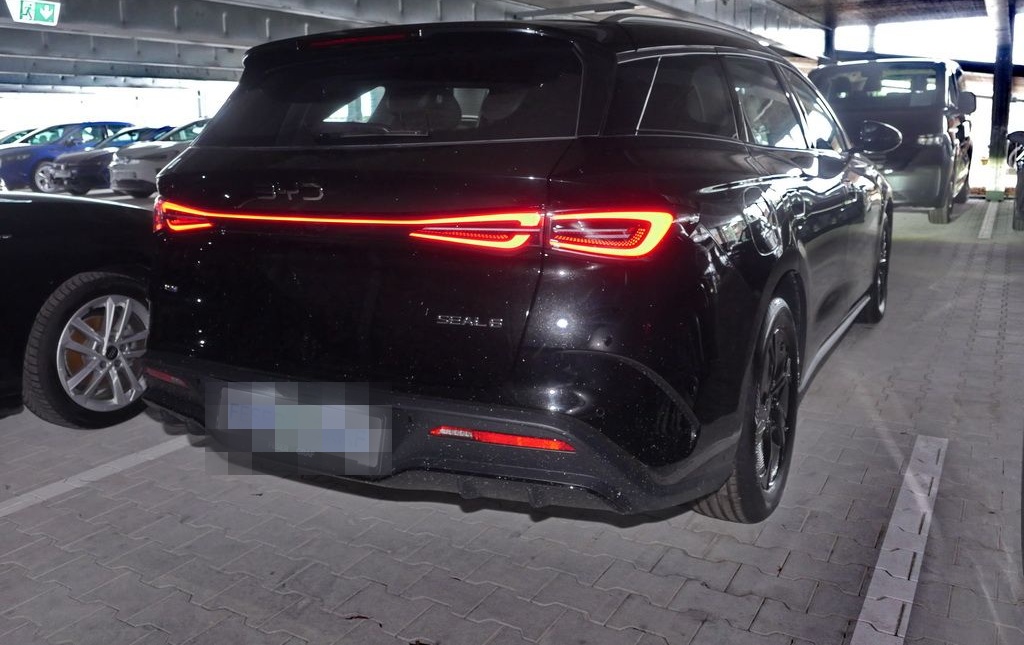 BYD Seal 6 DM-i 135 kW Boost ACC LED Navi RüKa 17" foto 3