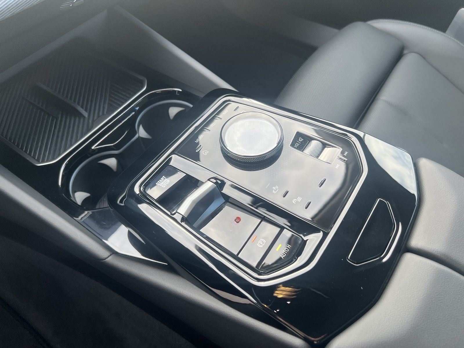 BMW 520d AHK HiFi DAB LED Komfortzg. foto 17