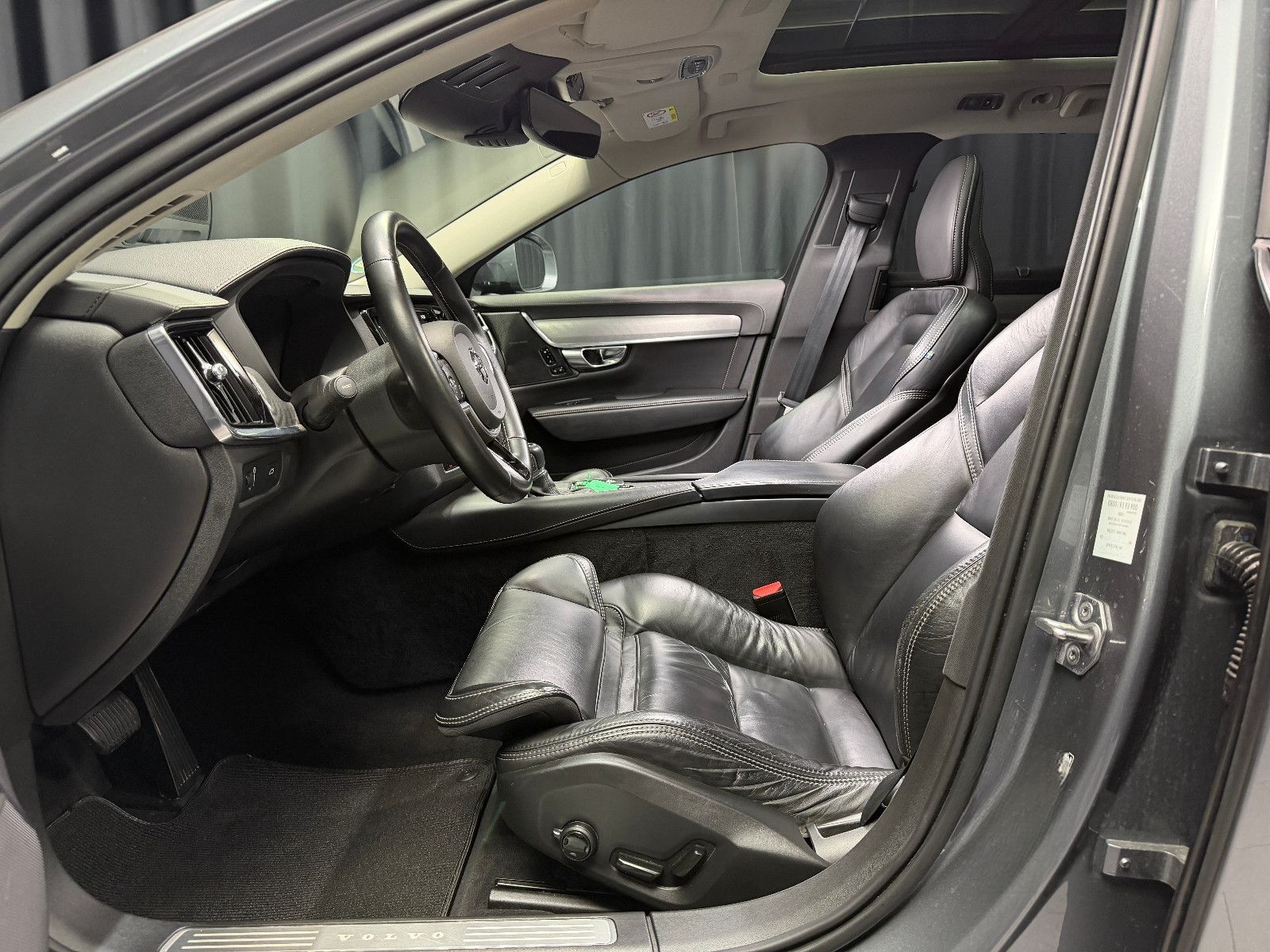 Volvo V90 Cross Country Pro AWD|HuD|H&K|360°|PANO foto 18