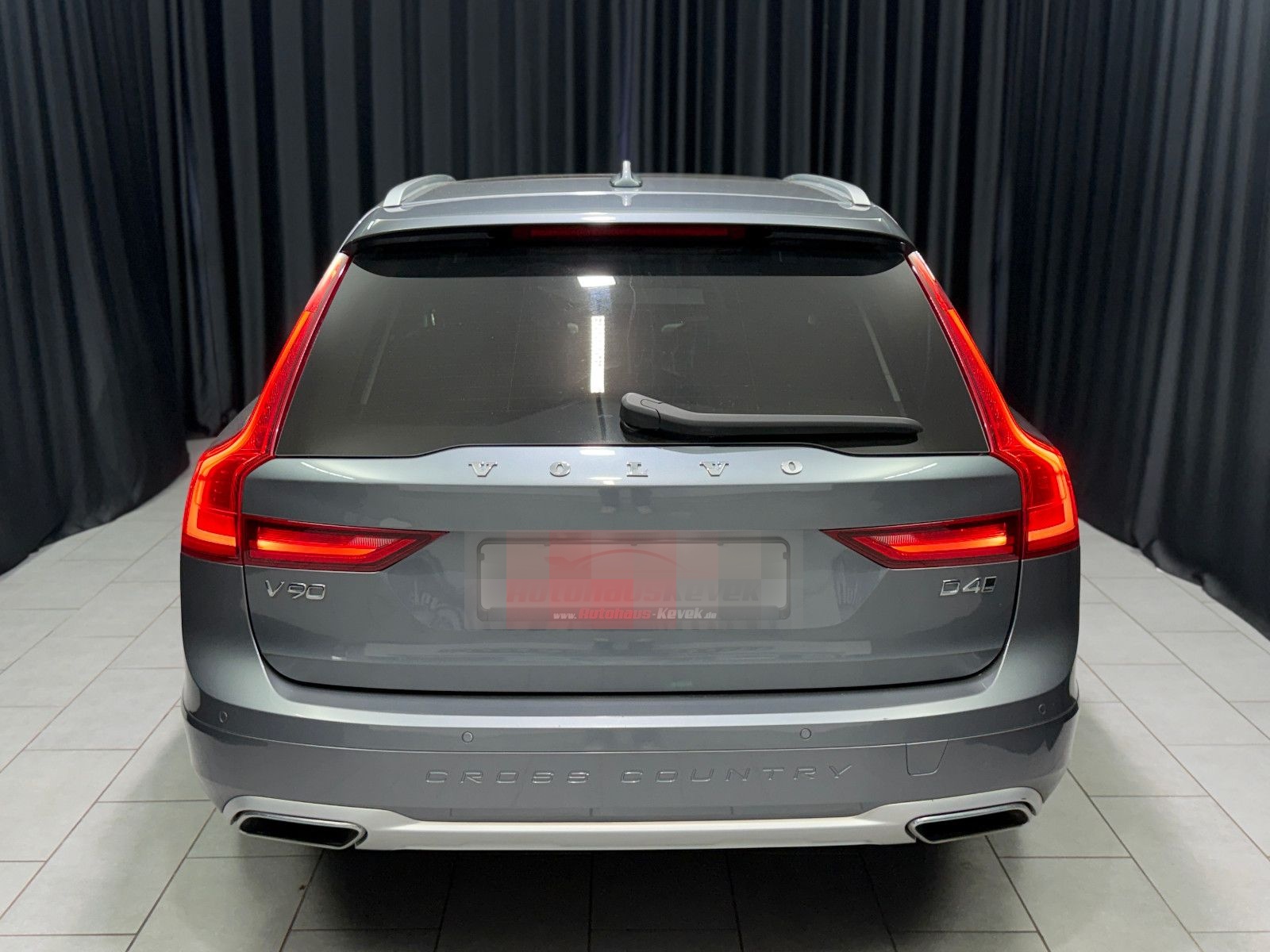 Volvo V90 Cross Country Pro AWD|HuD|H&K|360°|PANO foto 4