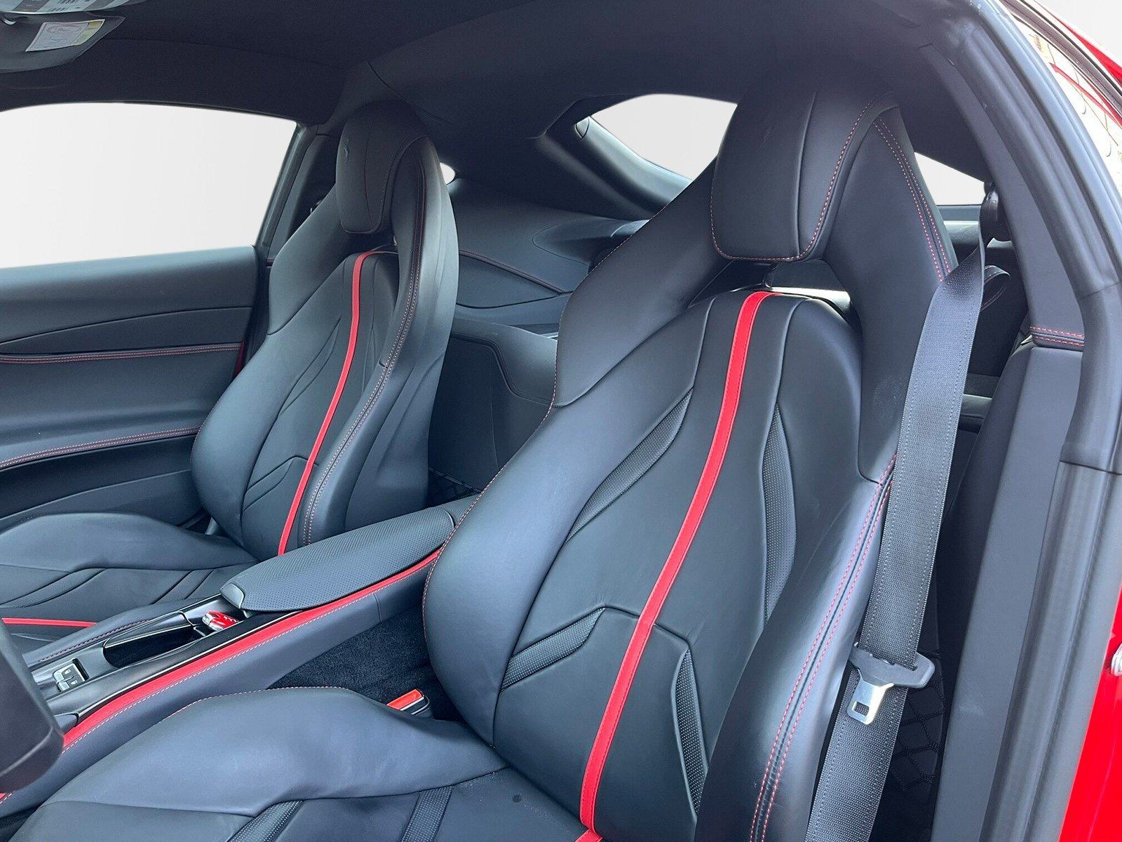 Ferrari 812 Superfast 1. Hand * Kamera * Lift-System * foto 16
