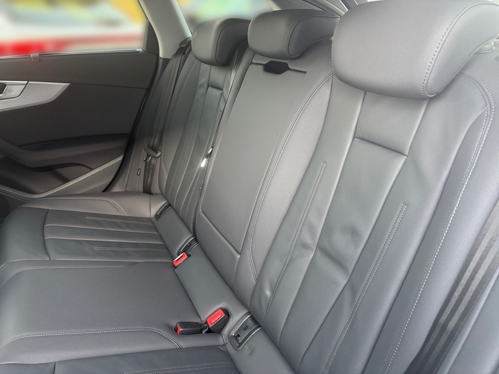 Audi A4 Avant 35 TDI S tronic S LINE +LED +ACC +RKAM foto 14