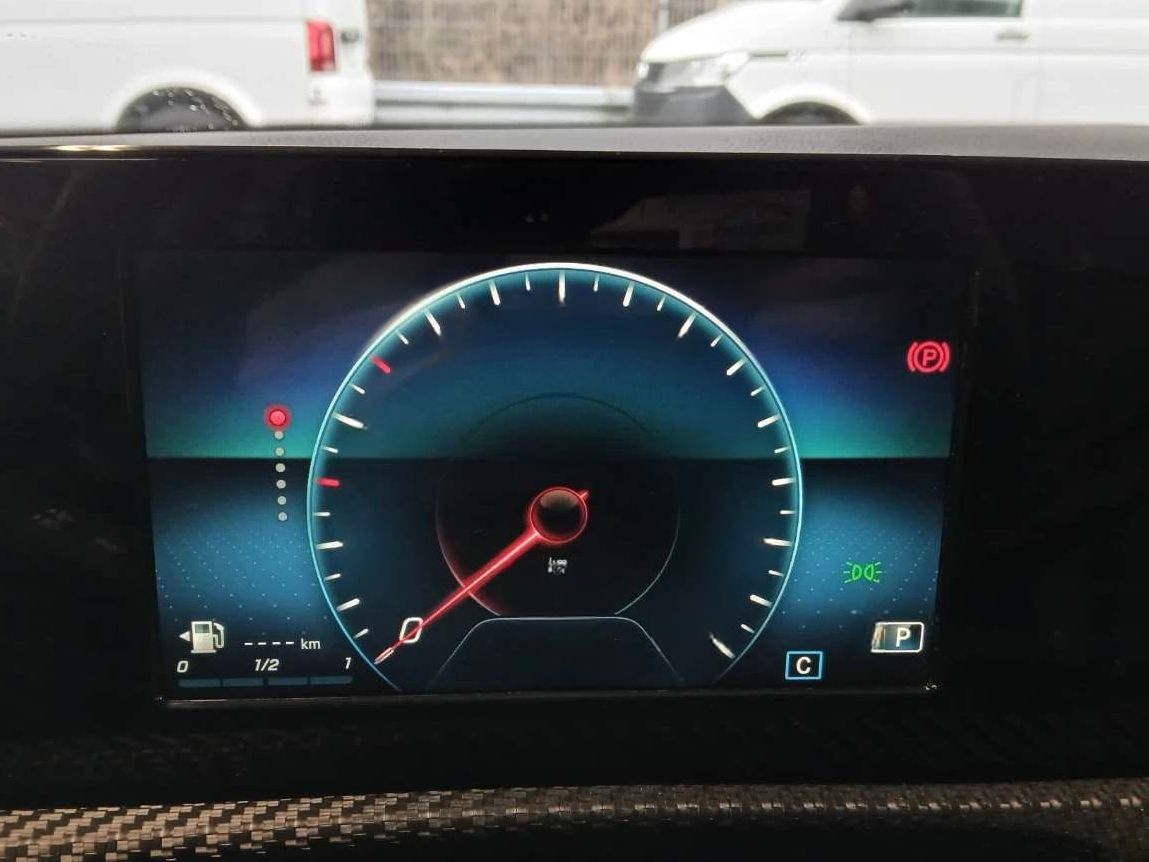 Mercedes-Benz A 180 foto 11