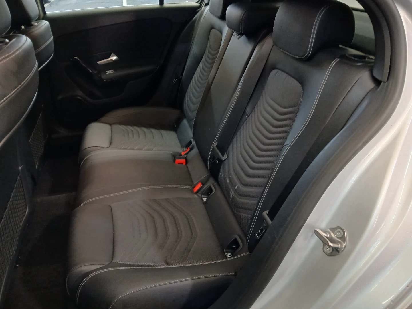 Mercedes-Benz A 180 foto 25