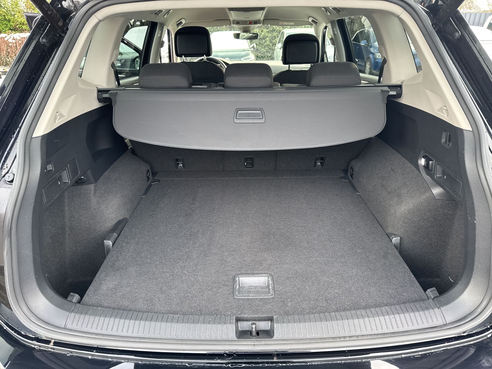 Volkswagen Tiguan Allspace 2.0 TDI Elegance 4M DSG AHK Matr foto 18