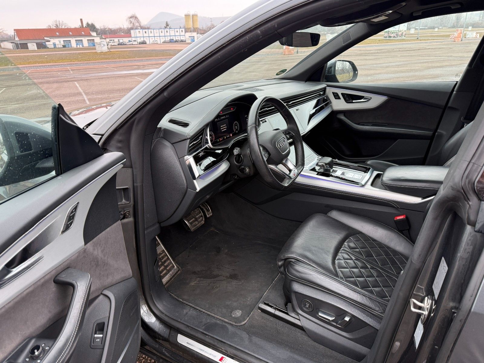 Audi Q8 50 TDI quattro/3xS-line/Pano foto 8