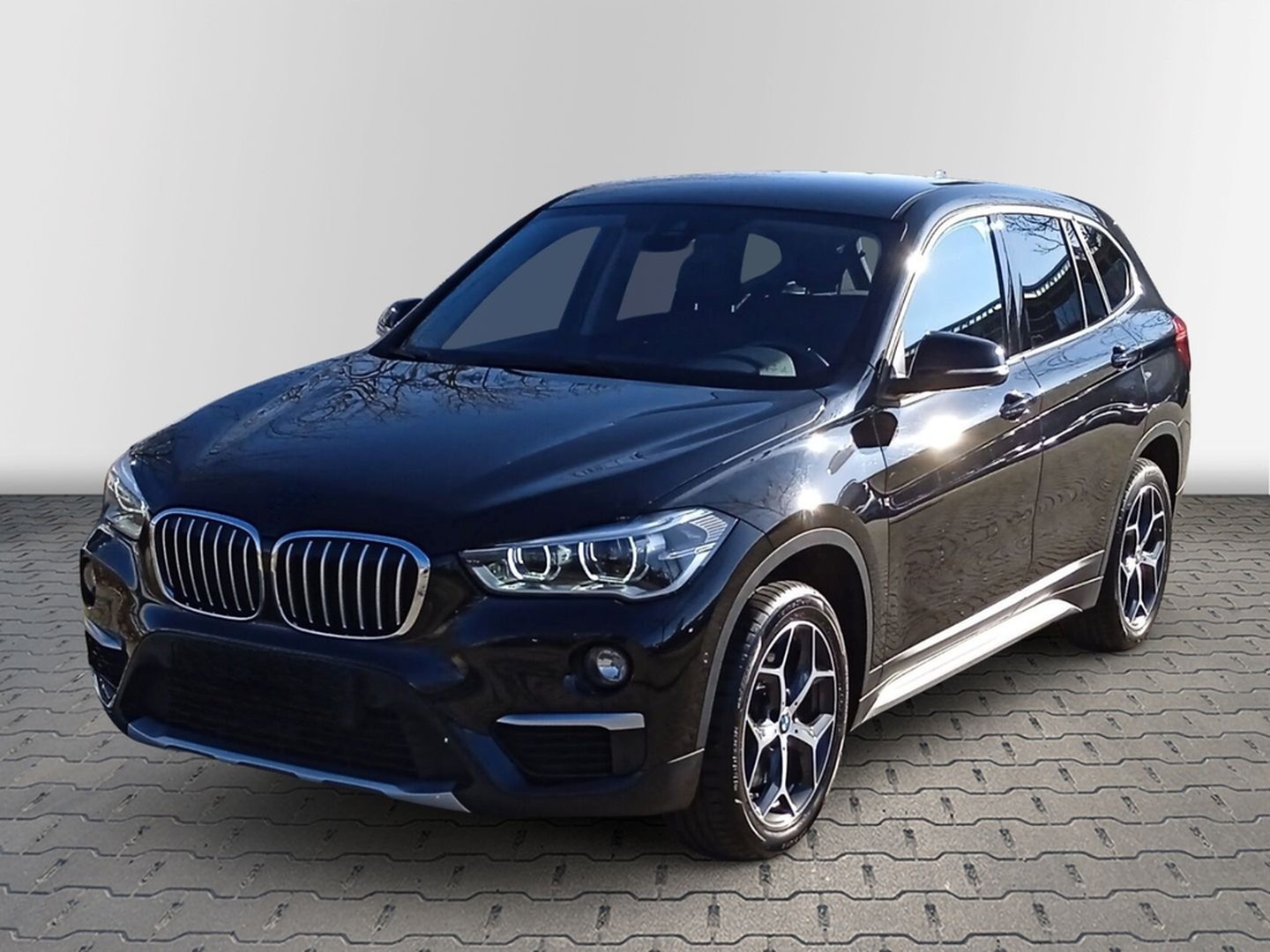BMW X1 xDrive 20i X-Line*Aut.*AHK*Parkassi.*LED*Sitz foto 2