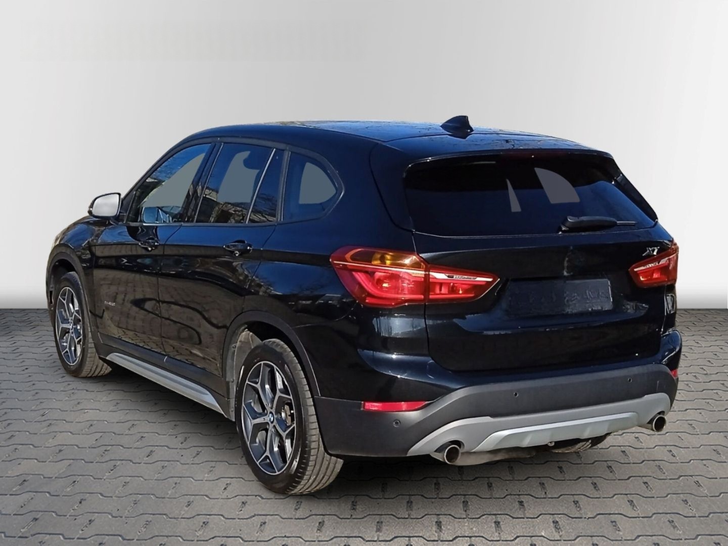 BMW X1 xDrive 20i X-Line*Aut.*AHK*Parkassi.*LED*Sitz foto 6