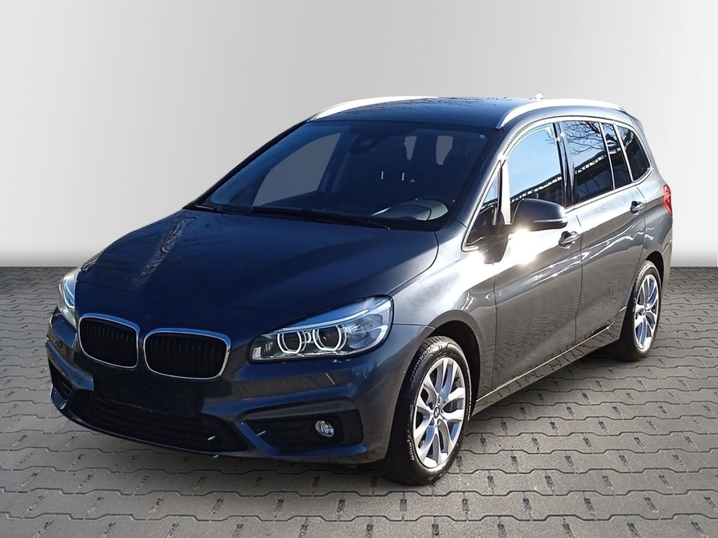 BMW 220 Gran Tourer i Advantage*AHK*Keyless*RFK*LED* foto 2