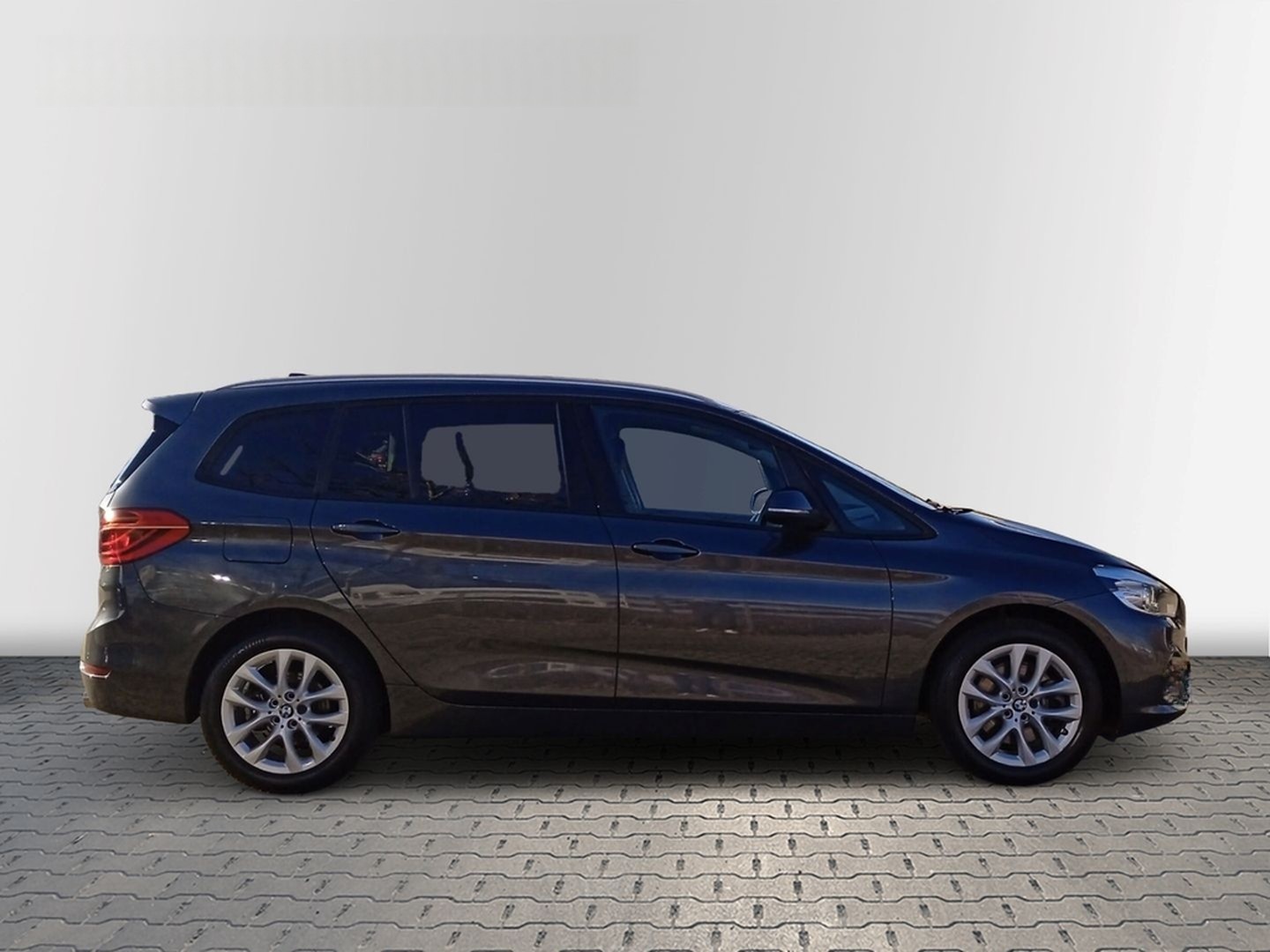 BMW 220 Gran Tourer i Advantage*AHK*Keyless*RFK*LED* foto 4