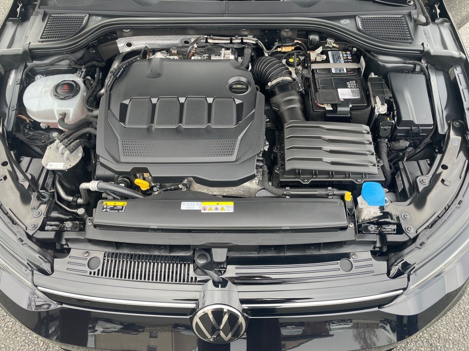 Volkswagen Golf VIII Variant TDI Life KLIMA LED NAVI ALU foto 12