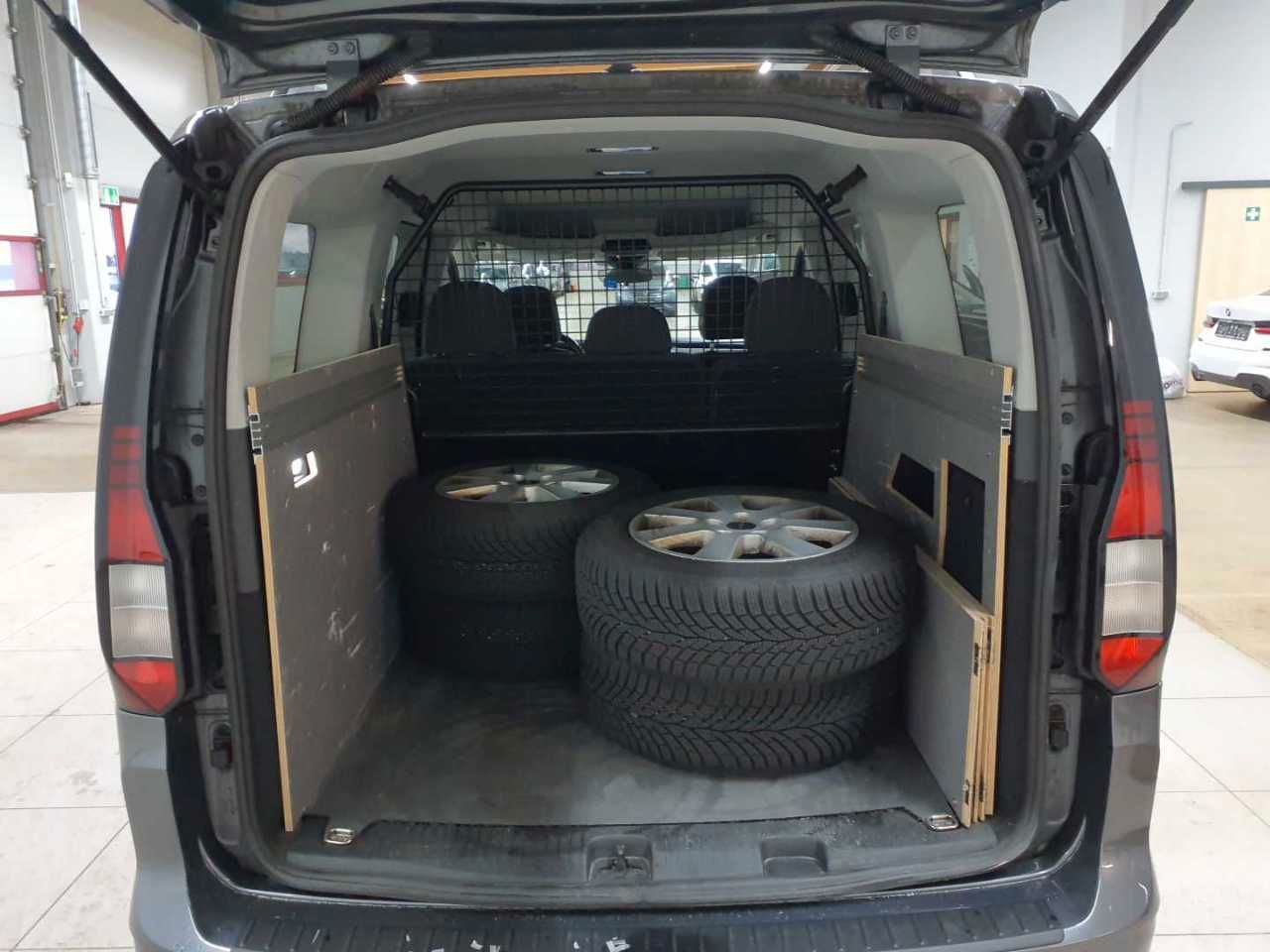 Volkswagen Caddy 2.0 TDI 5 Si. Life Maxi LED NAV foto 10