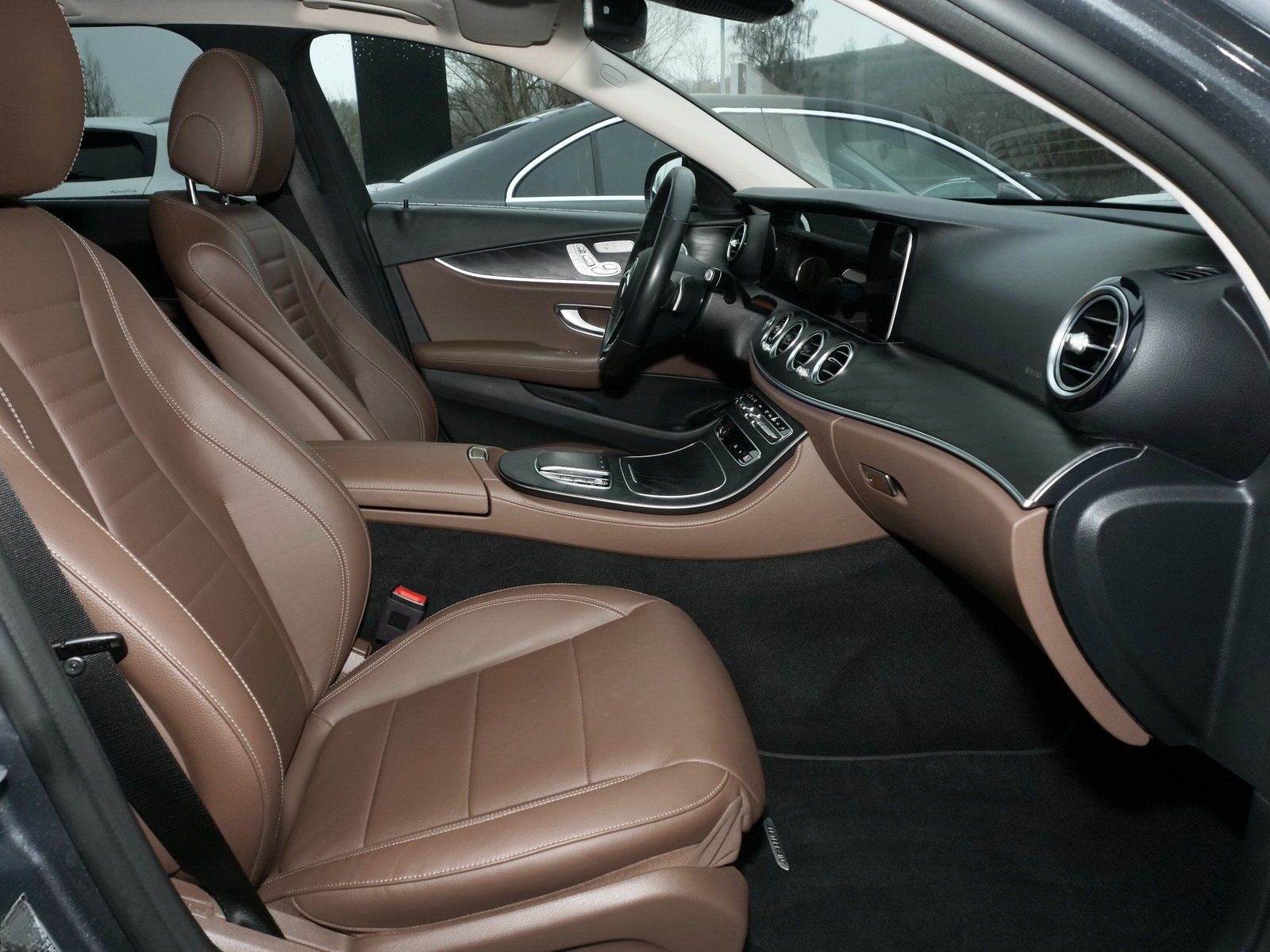 Mercedes-Benz E 400 d 4M T All-Terrain Avantgarde+Pano+AHK+Hup foto 7