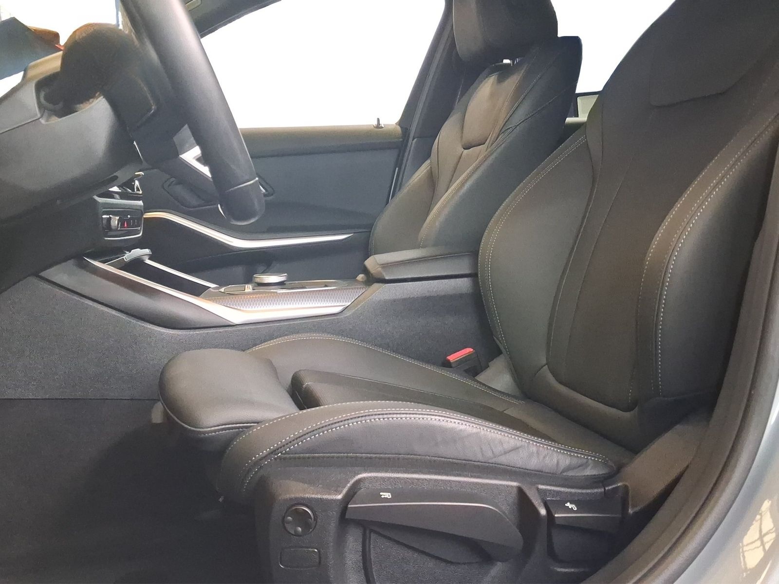 BMW 318d Touring M Sport LED ParkAs Kilma foto 7