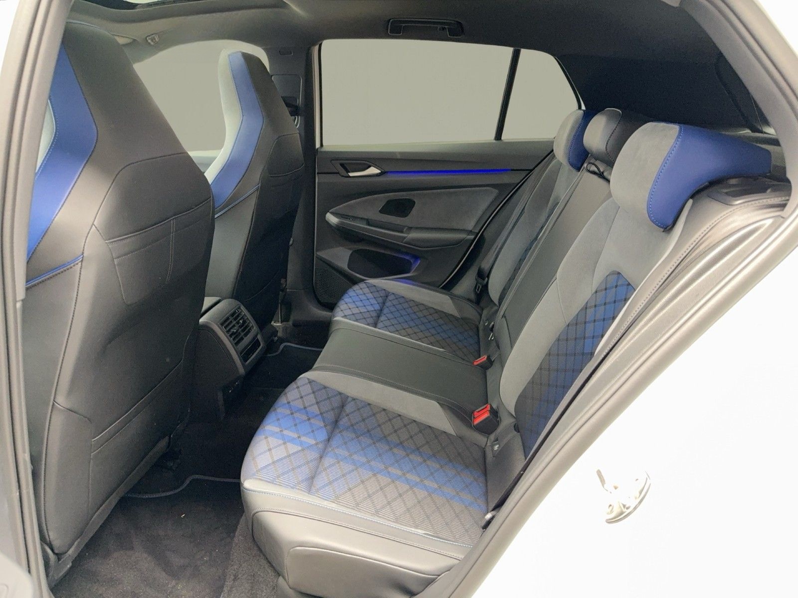 Volkswagen Golf R Performance 2,0 l TSI 4MOTION Matrix LED  foto 11