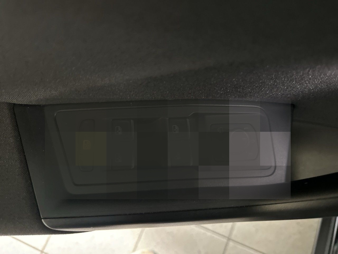 Volkswagen T-Roc 1.5 TSI ACTIVE OPF DSG+USB+DAB+SHZ+MAL+BAA foto 17