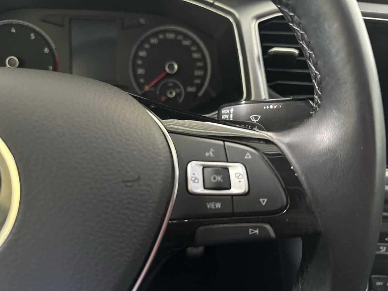 Volkswagen T-Roc 1.5 TSI ACTIVE OPF DSG+USB+DAB+SHZ+MAL+BAA foto 19