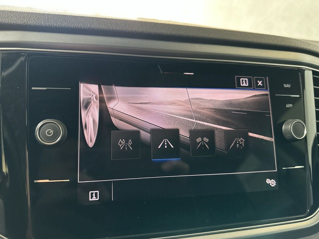 Volkswagen T-Roc 1.5 TSI ACTIVE OPF DSG+USB+DAB+SHZ+MAL+BAA foto 23