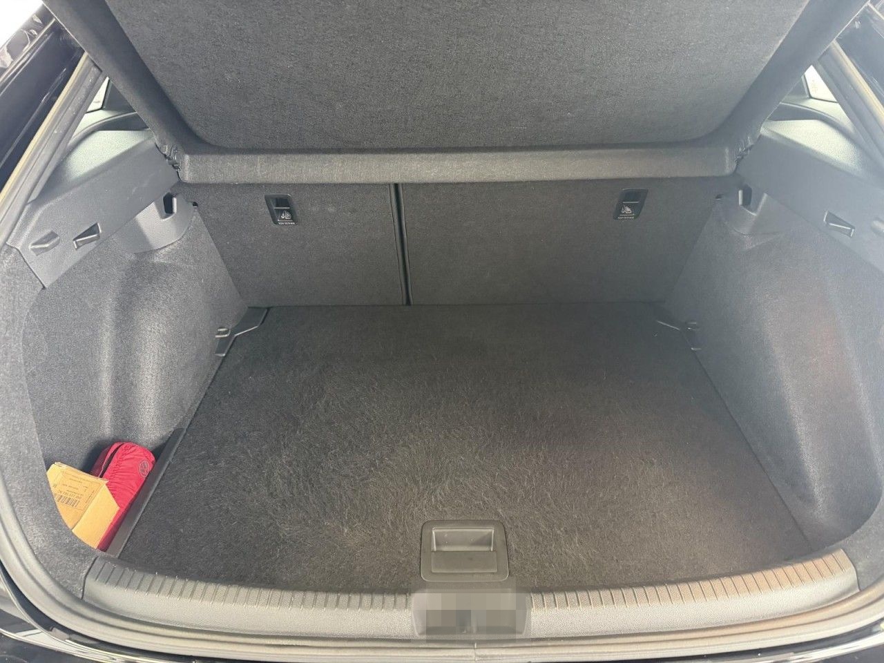 Volkswagen Taigo 1.5 TSI DSG R-LINE NAVI ACC LED PANO R-KAM foto 4