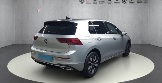 Volkswagen Golf VIII 1.0 eTSI Move+LED+NAVI+PDC+ACC+APP-CO. foto 3