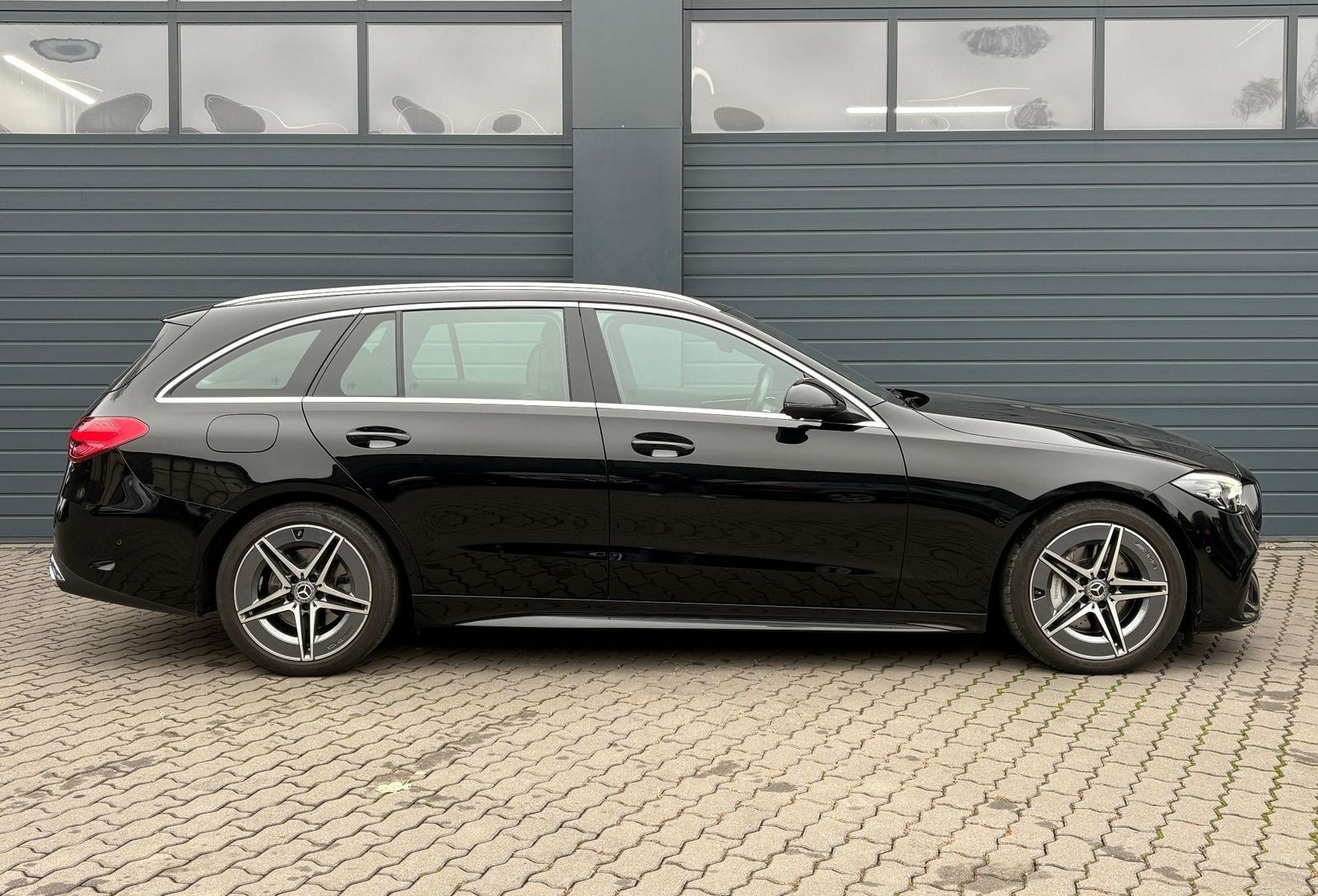 Mercedes-Benz C 220 d*AMG*PanoD.*1.Hd.*Leder*DISTRONIC* foto 4