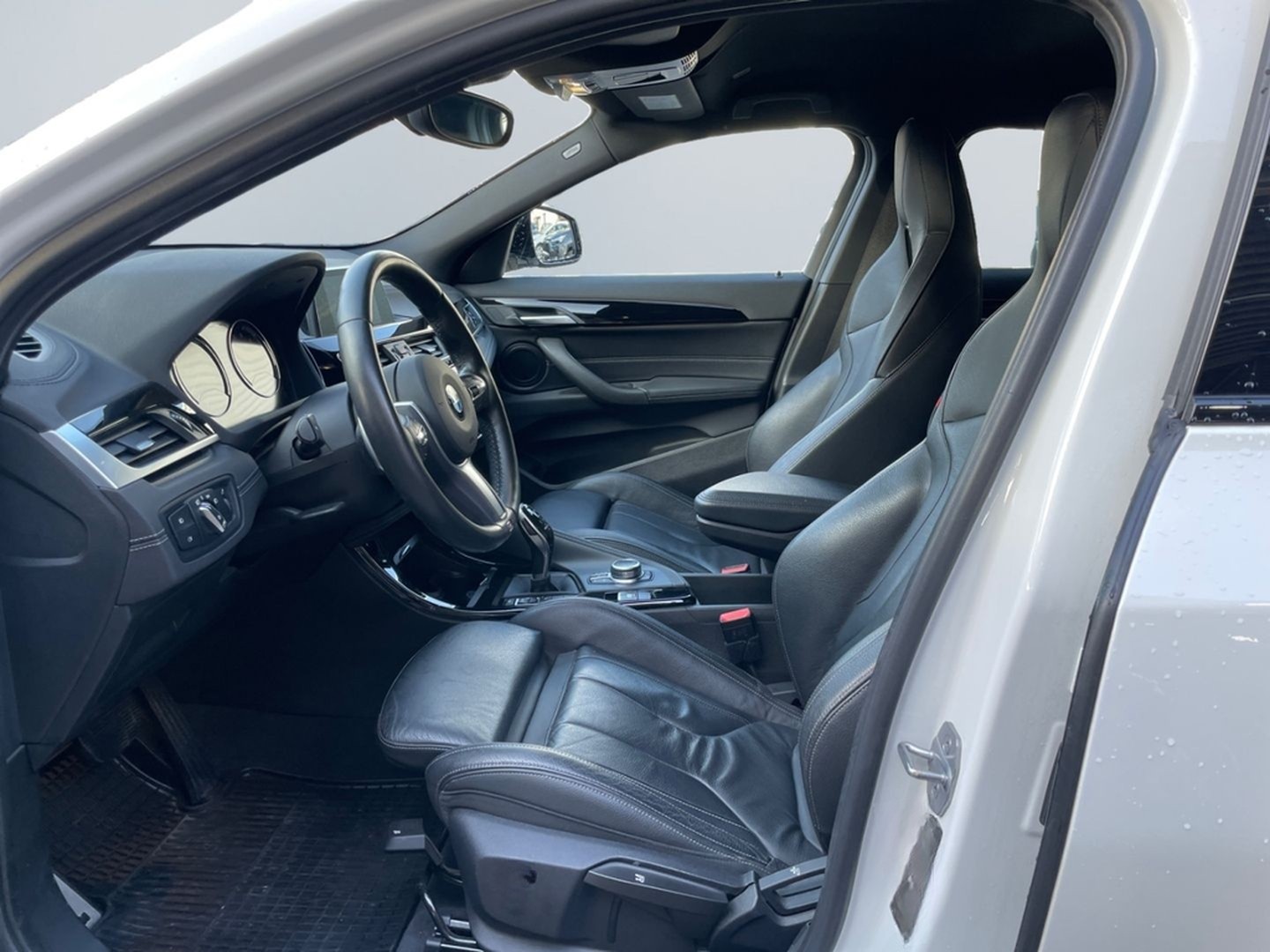 BMW X2 sDrive20i M Sport *20Zoll*Leder*CAM*SHZ*Navi* foto 9