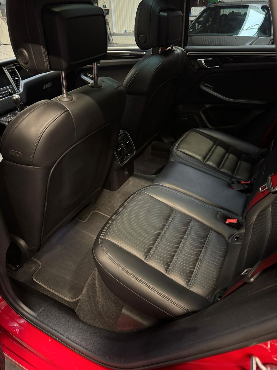 Porsche Macan Turbo mit Performance Paket foto 11