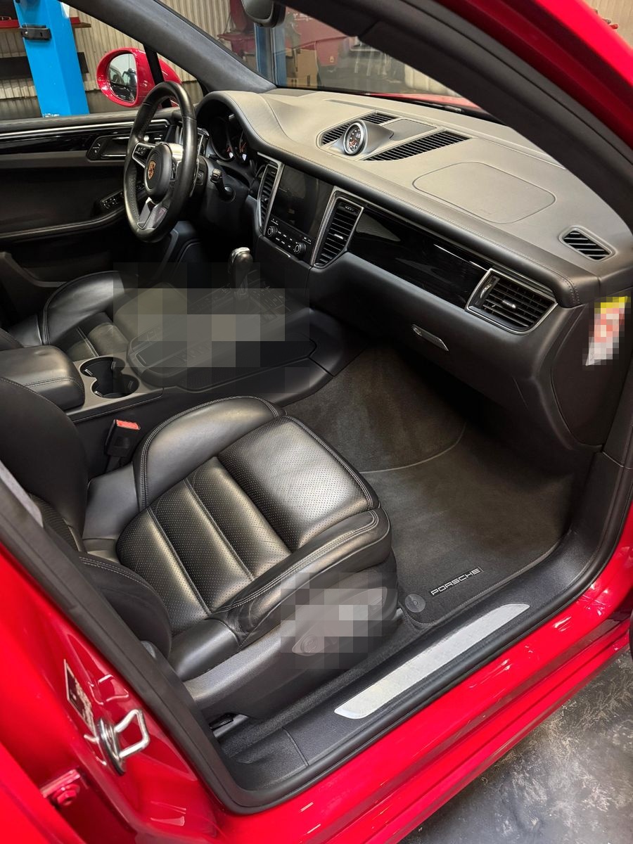 Porsche Macan Turbo mit Performance Paket foto 9