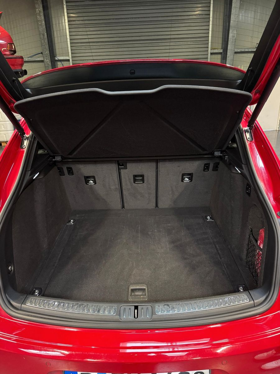 Porsche Macan Turbo mit Performance Paket foto 10