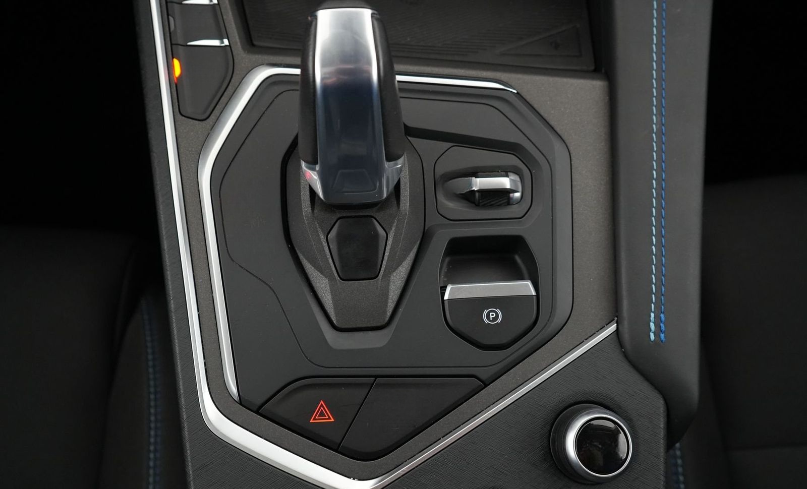 Lynk&Co 01 1.5T HEV Nav|ACC|Pano|LED|360Alarm|SHZ|20 ACC foto 13