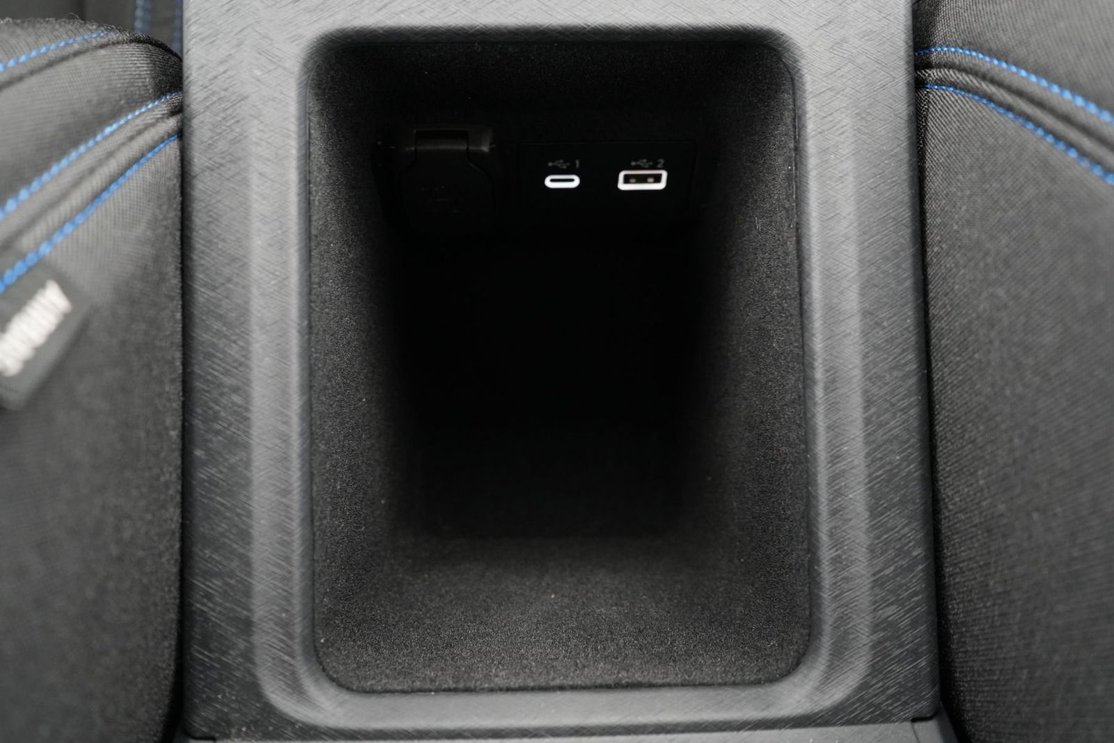 Lynk&Co 01 1.5T HEV Nav|ACC|Pano|LED|360Alarm|SHZ|20 ACC foto 14