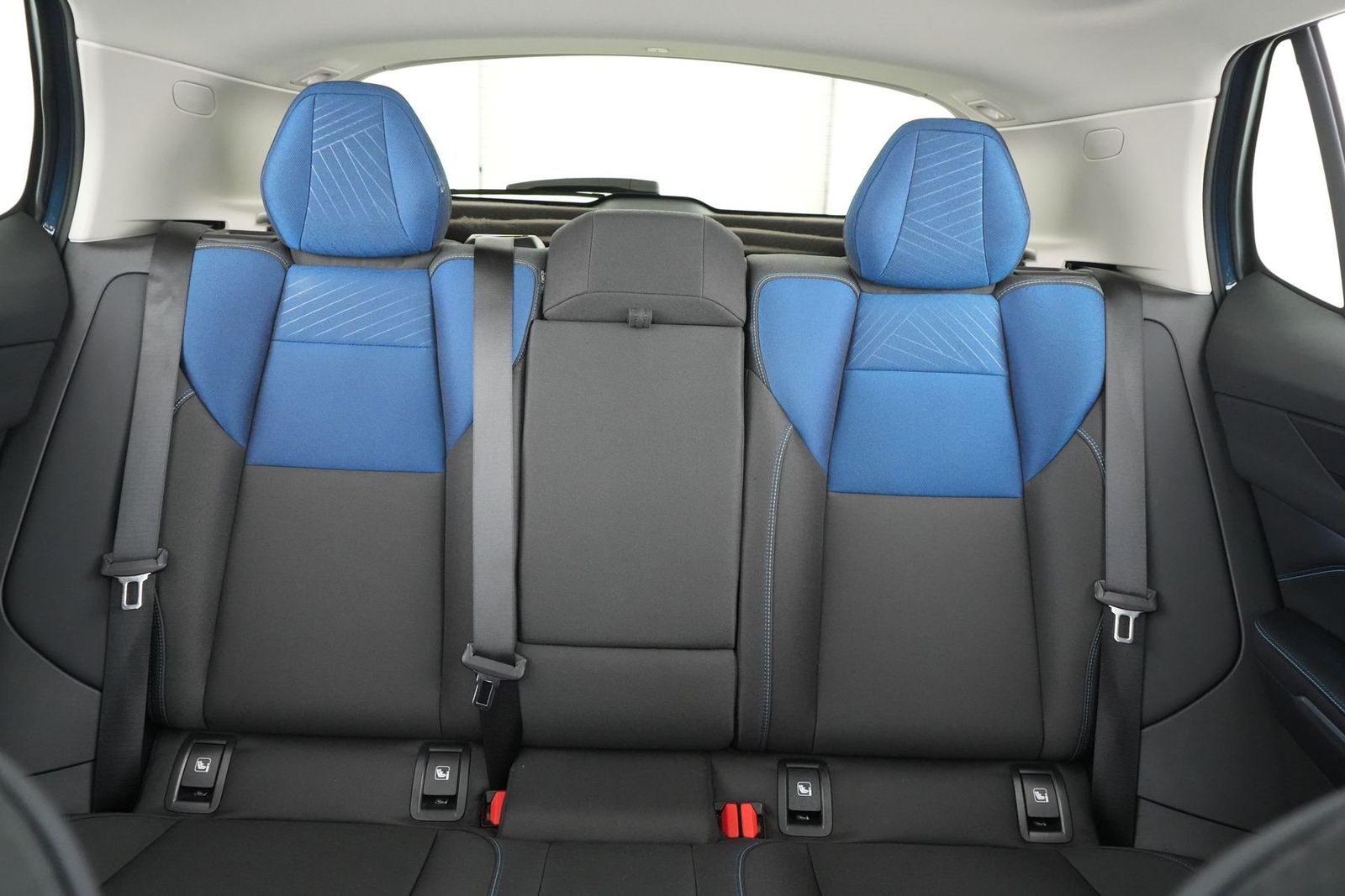 Lynk&Co 01 1.5T HEV Nav|ACC|Pano|LED|360Alarm|SHZ|20 ACC foto 16