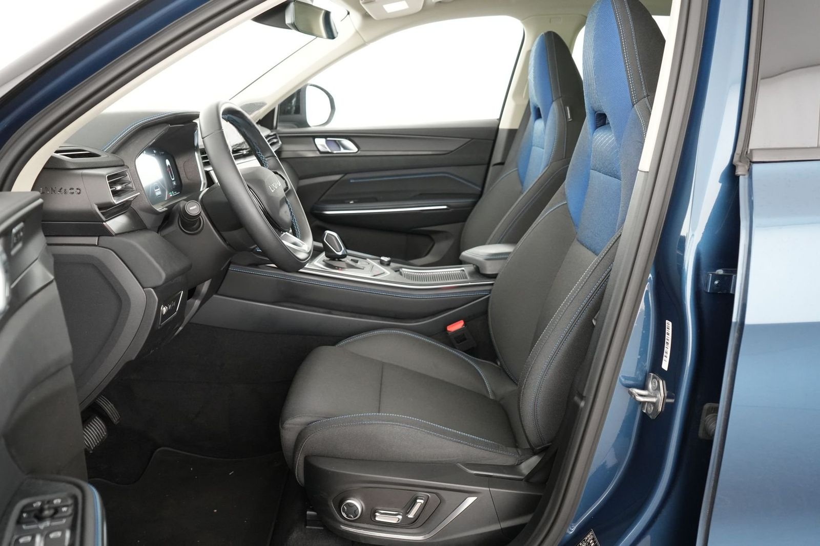 Lynk&Co 01 1.5T HEV Nav|ACC|Pano|LED|360Alarm|SHZ|20 ACC foto 8