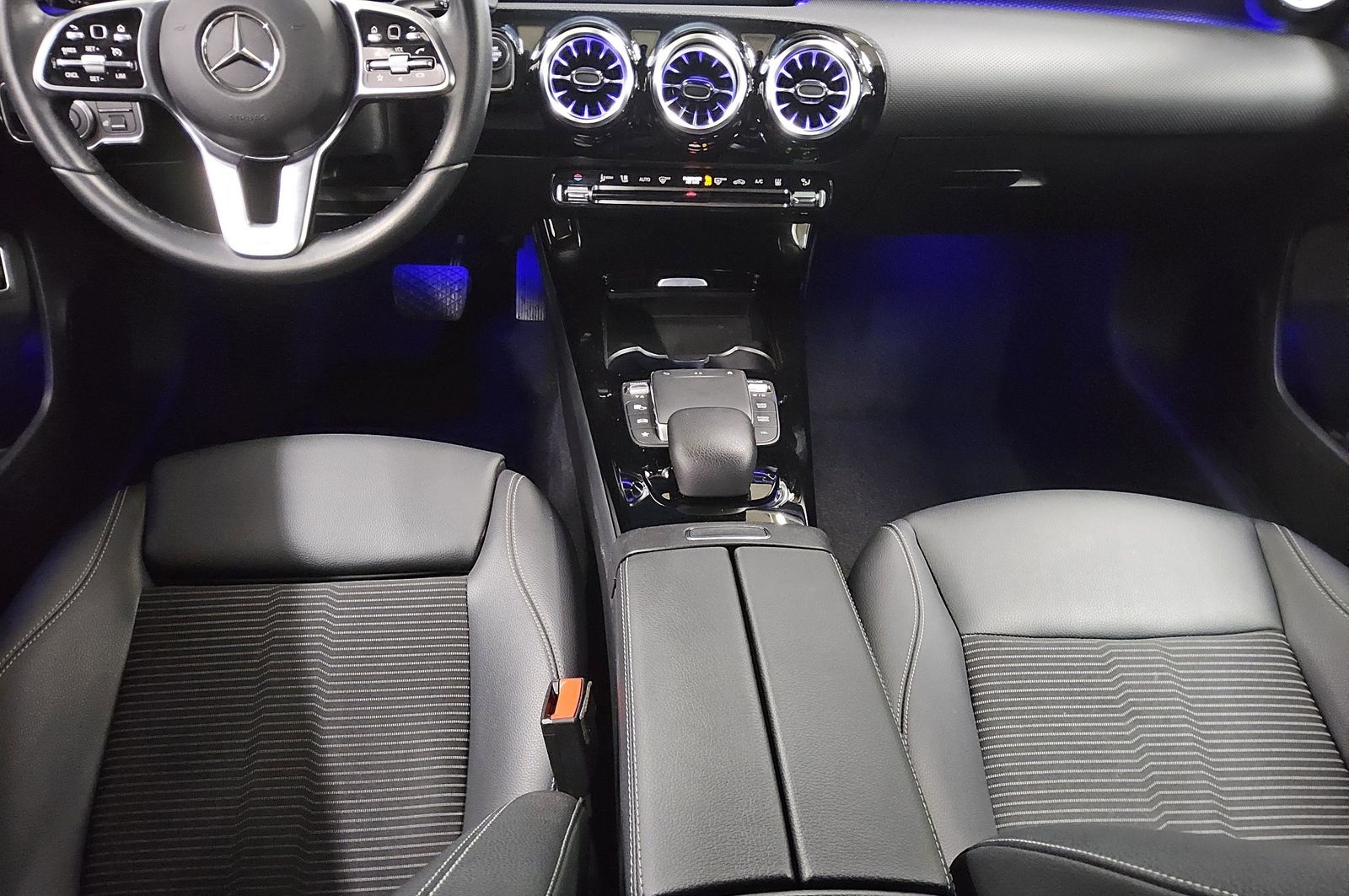 Mercedes-Benz A 250 e Progressive T-Leder Navi LED Sound MBUX+ foto 6