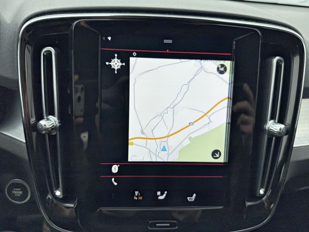 Volvo XC40 Momentum Pro 2WD Navi Digitales Cockpit Sou foto 13
